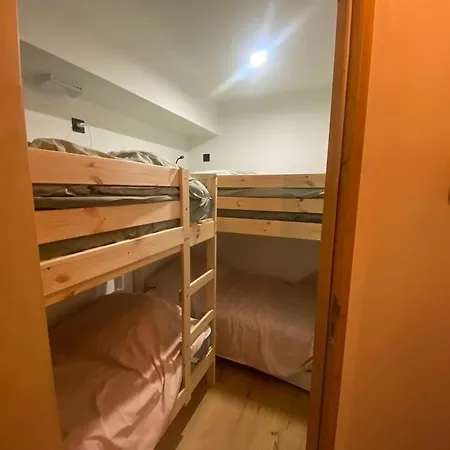 Lejlighed T2 De Standing Neuf 6-8 Personnes Avec Balcon Et Jardinet Au Pied Des Pistes A *